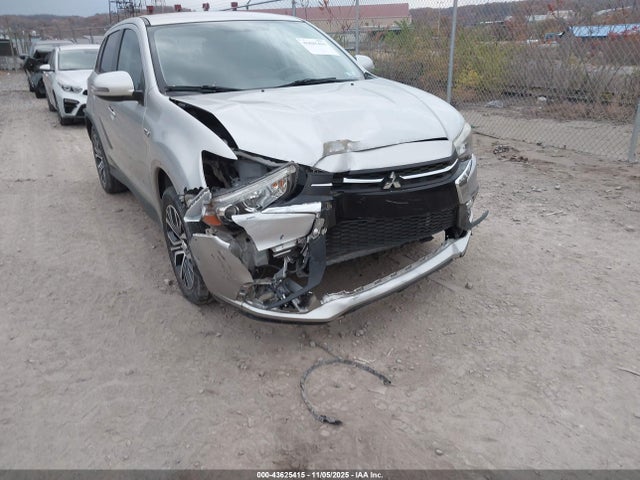 2018 MITSUBISHI OUTLANDER SPORT JA4AR3AW3JU001677 Photo 5