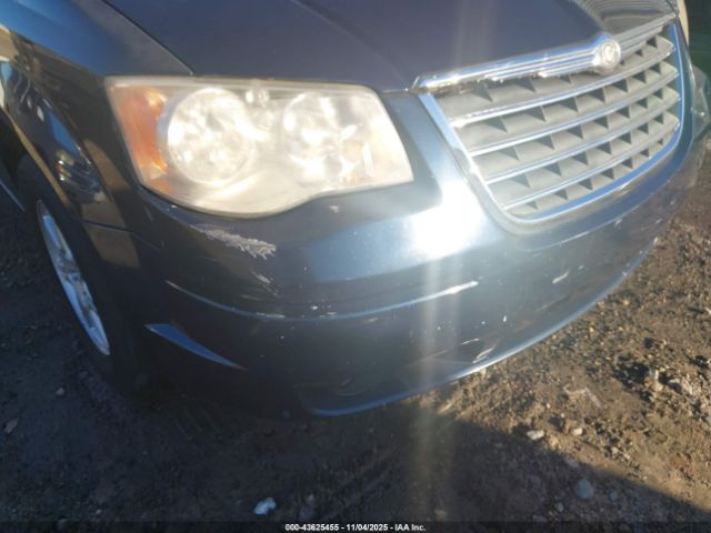 2010 CHRYSLER TOWN & COUNTRY 2A4RR5D1XAR149773 Photo 5