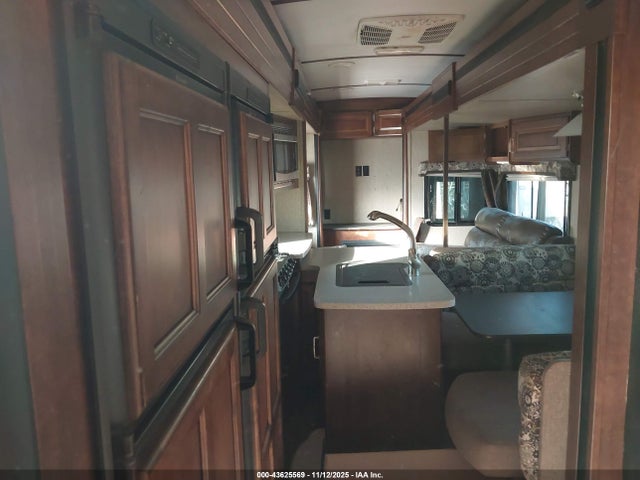 Keystone Other 2017 4YDT32628HB453594 Image 5