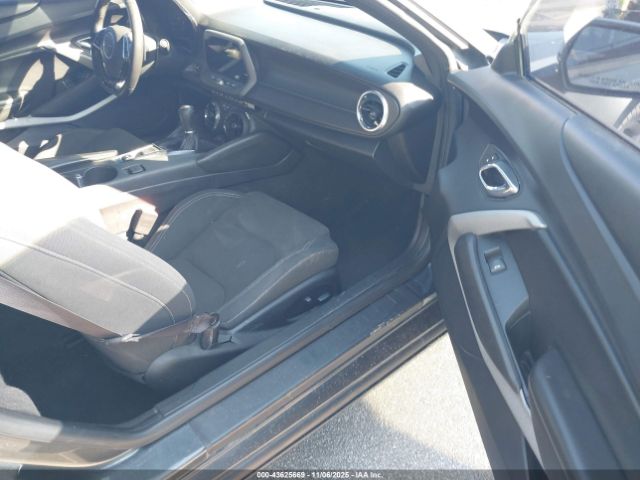 2016 CHEVROLET CAMARO 1G1FE1R78G0127003 Photo 4