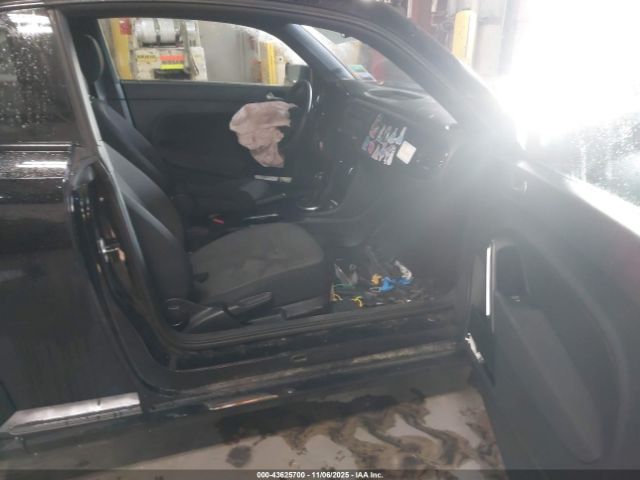 2014 VOLKSWAGEN BEETLE 3VWF17AT9EM638645 Photo 4