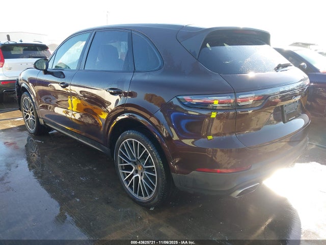 2020 PORSCHE CAYENNE WP1AA2AY7LDA04737 Photo 2