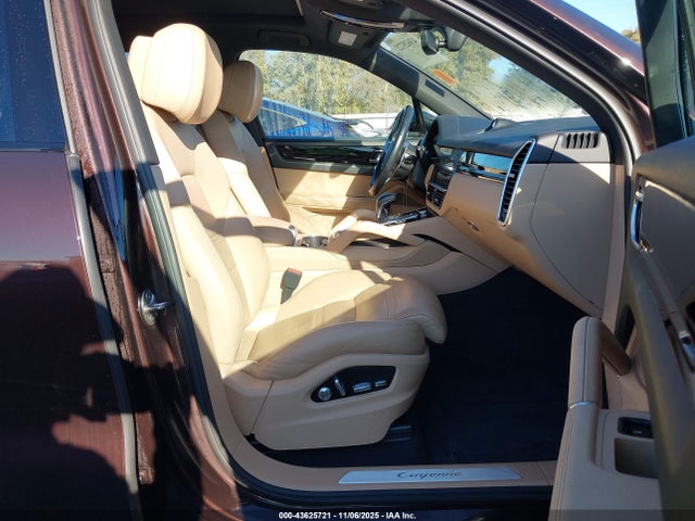 2020 PORSCHE CAYENNE WP1AA2AY7LDA04737 Photo 4