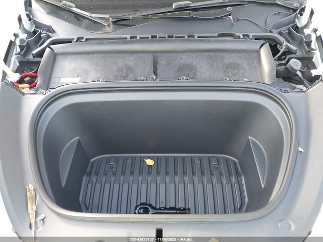 2024 TESLA MODEL Y 7SAYGDEE4RA275718 Photo 9