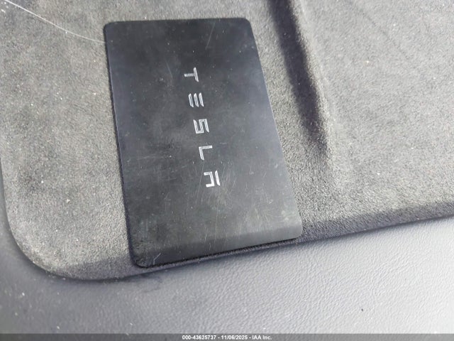 2024 TESLA MODEL Y 7SAYGDEE4RA275718 Photo 10