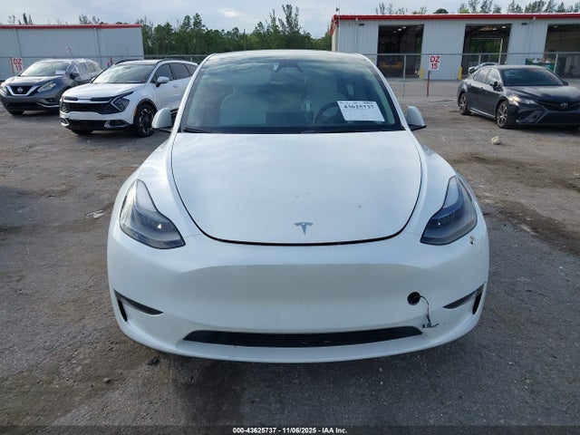 2024 TESLA MODEL Y 7SAYGDEE4RA275718 Photo 5