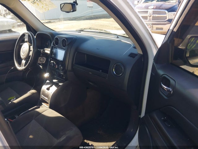 Продажа на аукционе авто 2017 Jeep Patriot Latitude 4x4, vin: 1C4NJRFB3HD179848, номер лота: 43625781