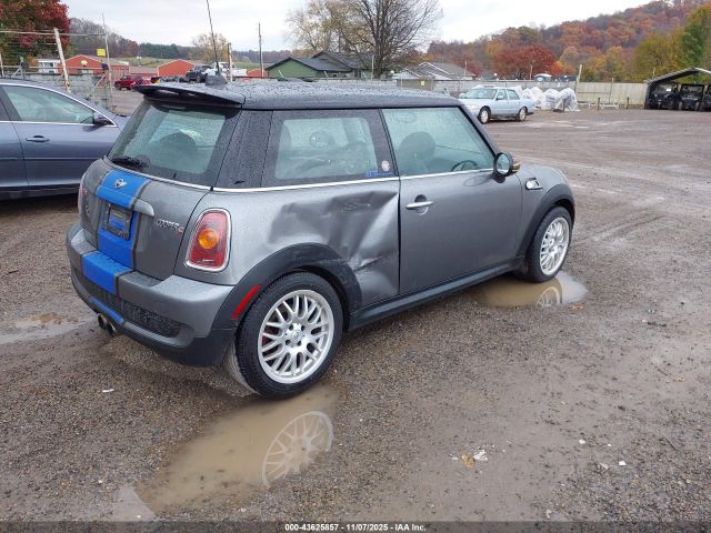 2009 MINI COOPER S WMWMF73589TW81677 Photo 3