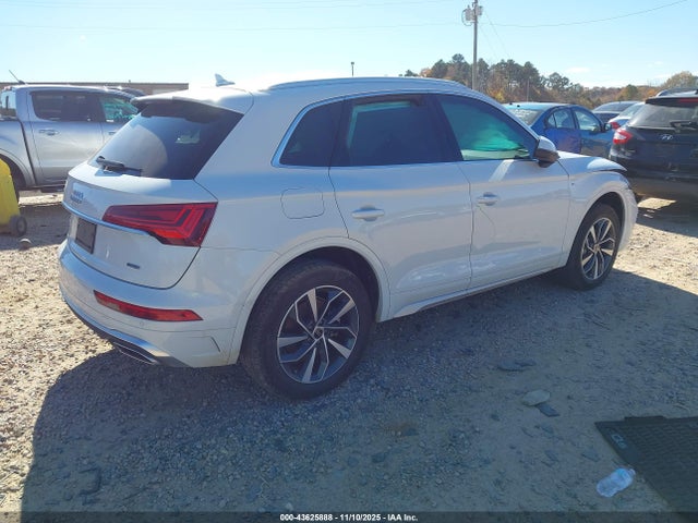 2023 AUDI Q5 WA1EAAFY5P2019156 Photo 3