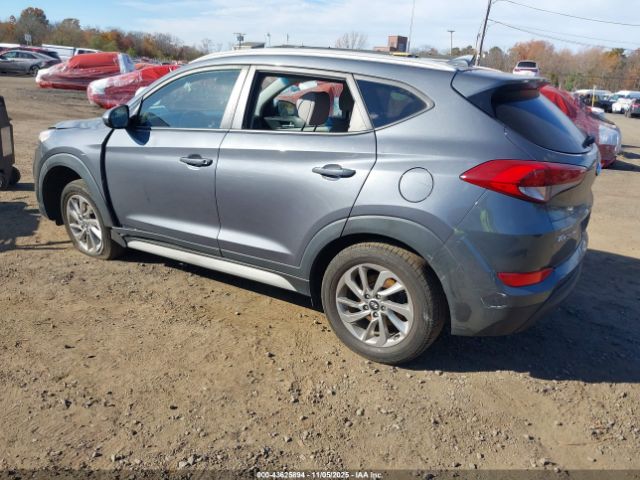 2018 HYUNDAI TUCSON KM8J33A46JU663304 Photo 2