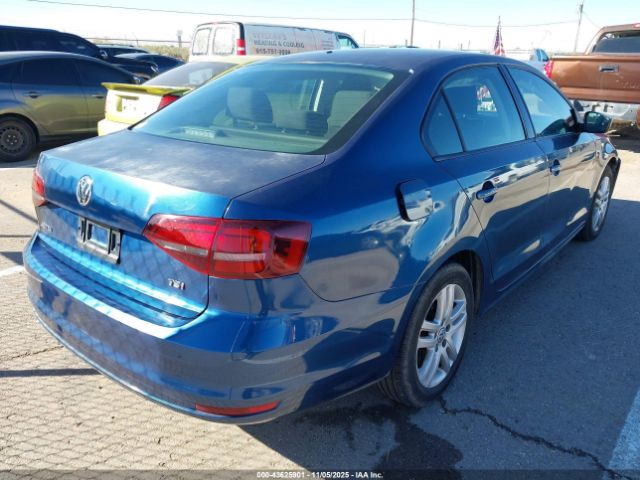 2018 VOLKSWAGEN JETTA 3VW2B7AJ7JM236692 Photo 3