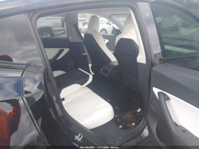 2021 TESLA MODEL Y 5YJYGDEF3MF246549 Photo 7