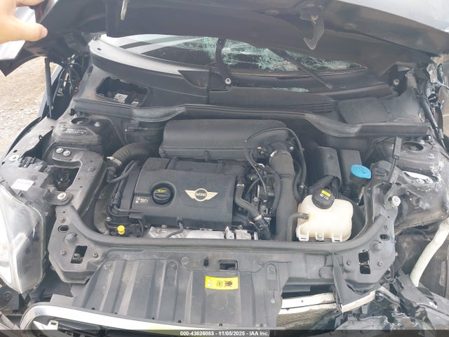 2016 MINI COUNTRYMAN WMWZC5C58GWU20371 Photo 9