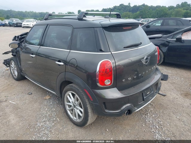 2016 MINI COUNTRYMAN WMWZC5C58GWU20371 Photo 2
