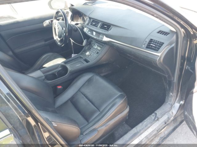 2017 LEXUS CT 200H JTHKD5BH4H2290450 Photo 4