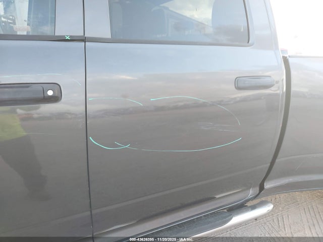 43626395 :رقم المزاد ، 3C63RRGL1JG220775 vin ، 2018 Ram 3500 Tradesman  4x4 8' Box مزاد بيع