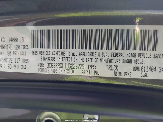 43626395 :رقم المزاد ، 3C63RRGL1JG220775 vin ، 2018 Ram 3500 Tradesman  4x4 8' Box مزاد بيع