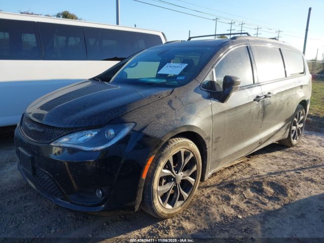 2019 CHRYSLER PACIFICA 2C4RC1FG6KR574040 Photo 1