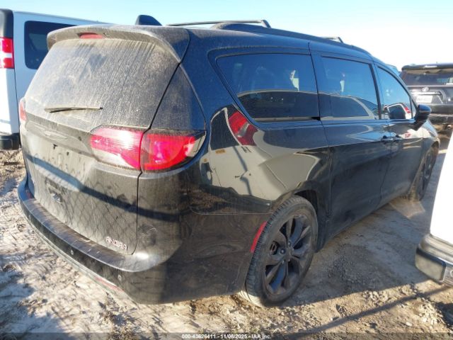 2019 CHRYSLER PACIFICA 2C4RC1FG6KR574040 Photo 3