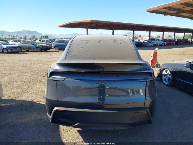 Tesla Model Y Rwd 2026 7SAYGDED5TA470466 Image 16