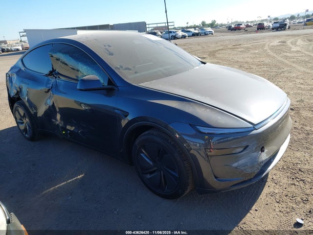 2026 TESLA MODEL Y 7SAYGDED5TA470466 Photo 5