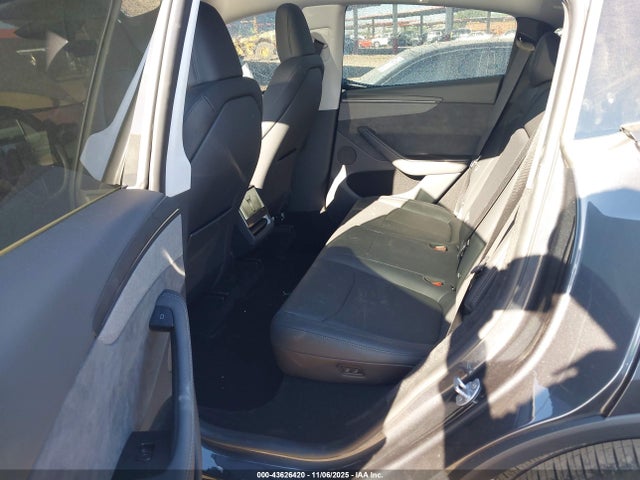 2026 TESLA MODEL Y 7SAYGDED5TA470466 Photo 7