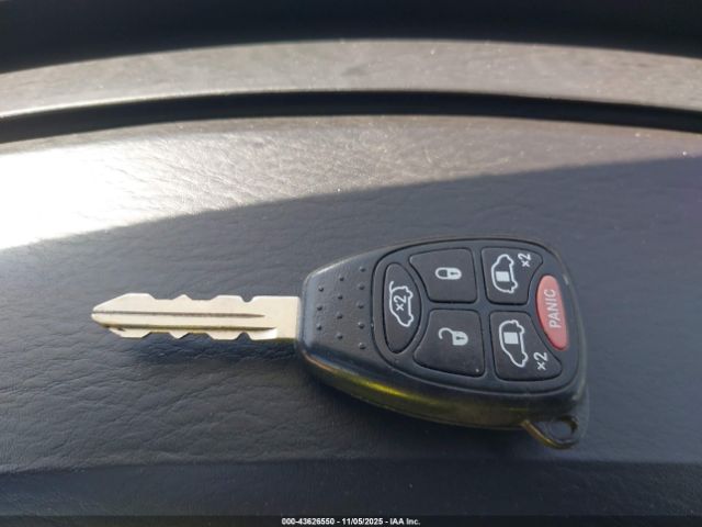 2004 CHRYSLER TOWN & COUNTRY 2C8GP64L24R575650 Photo 10