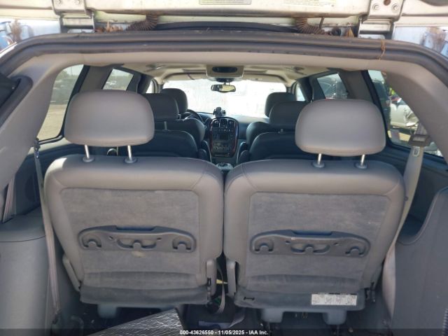 2004 CHRYSLER TOWN & COUNTRY 2C8GP64L24R575650 Photo 7