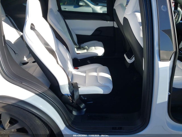 2023 TESLA MODEL X 7SAXCBE66PF428863 Photo 7
