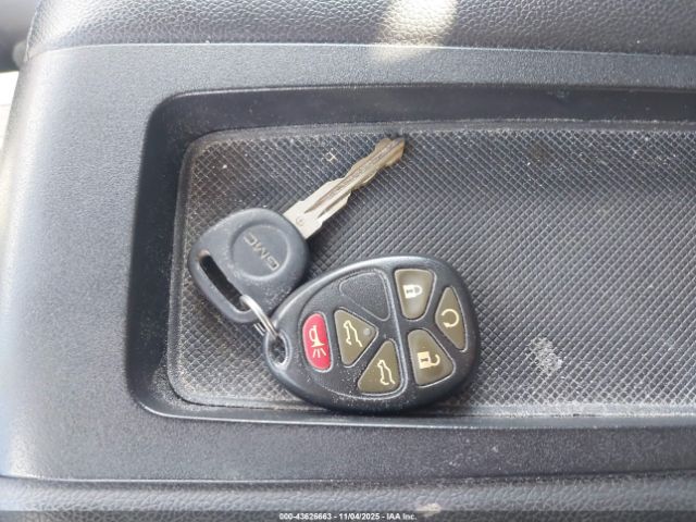 2011 GMC YUKON XL 1500 1GKS2KE39BR310975 Photo 10