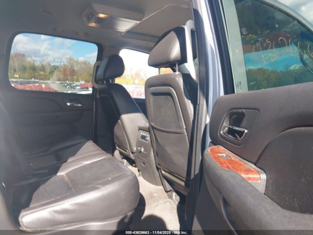 2011 GMC YUKON XL 1500 1GKS2KE39BR310975 Photo 7