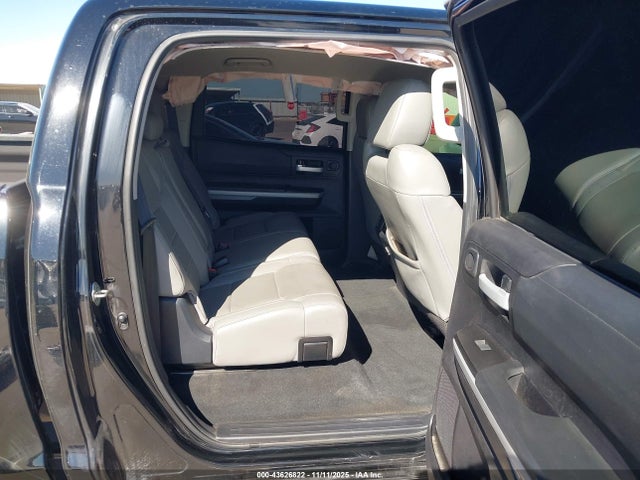 43626822 :رقم المزاد ، 5TFEY5F18LX261870 vin ، 2020 Toyota Tundra Sr5 مزاد بيع