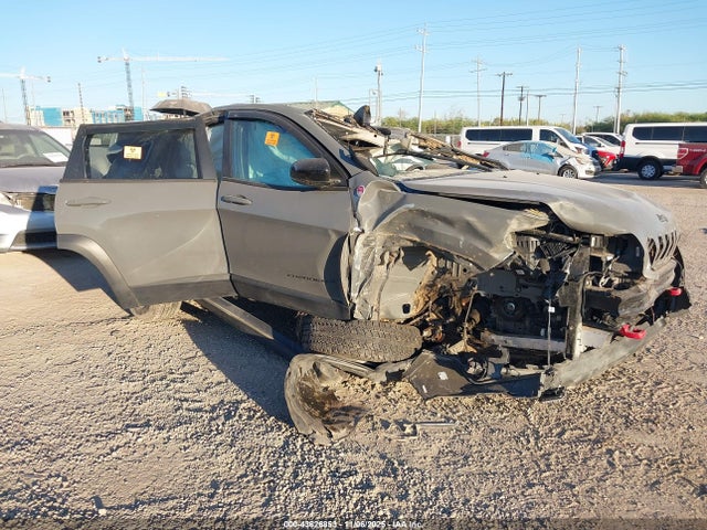 2022 JEEP CHEROKEE 1C4PJMBX1ND544388