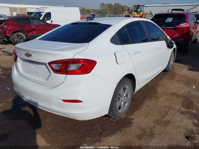 2018 CHEVROLET CRUZE 1G1BC5SM4J7239453 Photo 3