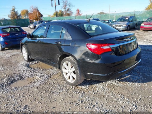 2013 CHRYSLER 200 1C3CCBBB3DN727757 Photo 2