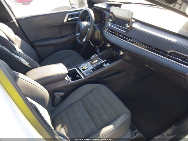 2023 MITSUBISHI OUTLANDER JA4J3UA81PZ018479 Photo 4