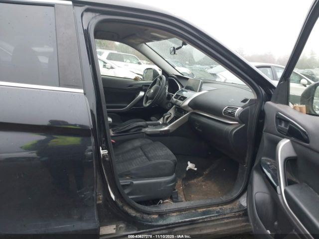 2020 MITSUBISHI ECLIPSE CROSS JA4AT4AA3LZ027777 Photo 4