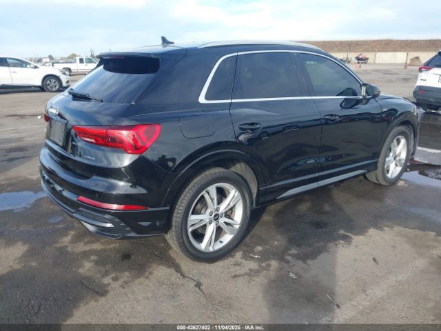 2021 AUDI Q3 WA1DECF37M1140868 Photo 3