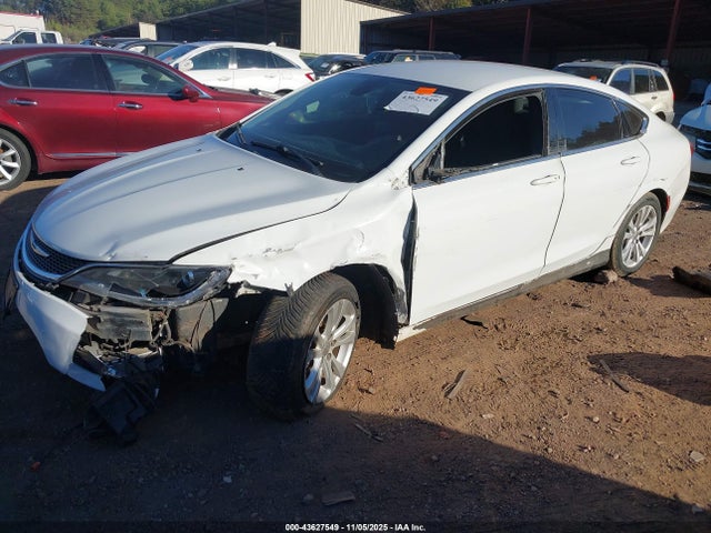 2015 Chrysler 200 Limited მანქანა იყიდება აუქციონზე, vin: 1C3CCCAB5FN669595, აუქციონის ნომერი: 43627549