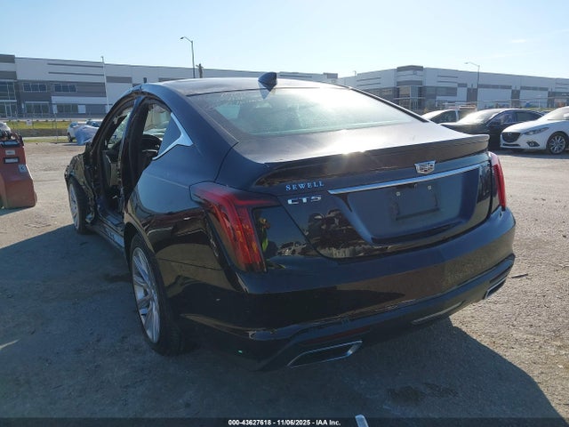 43627618 :رقم المزاد ، 1G6DW5RK2M0109943 vin ، 2021 Cadillac Ct5 Luxury مزاد بيع