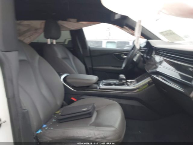 2019 AUDI Q8 WA1EVAF16KD020613 Photo 4
