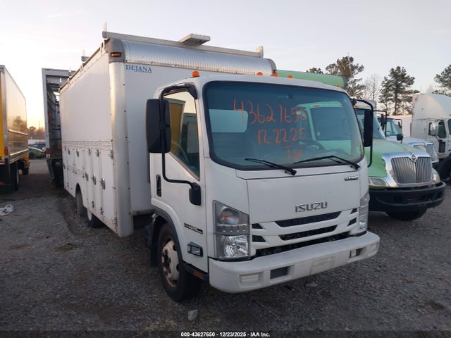 2018 54DC4W1B9JS809132 main image