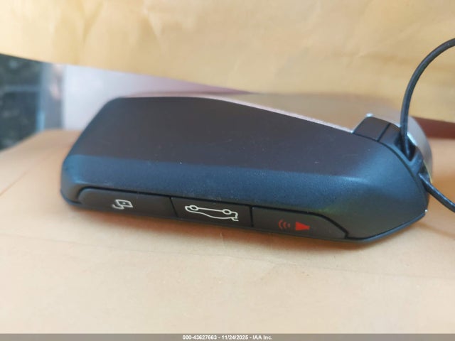 2025 BMW X5 5UX23EU00S9Z47933 Photo 10