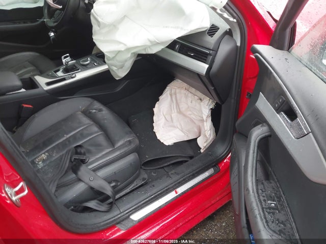 2017 AUDI A4 WAULMAF4XHN069226 Photo 4