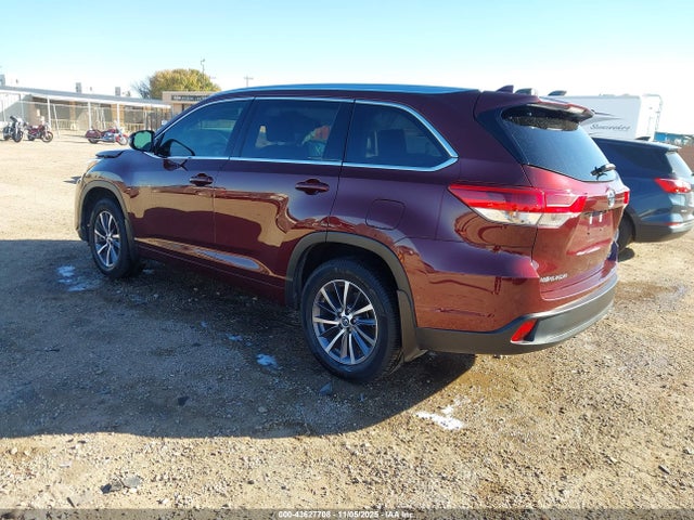 5TDJZRFH9JS809846 Toyota Highlander Xle