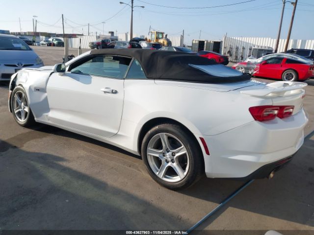 2020 CHEVROLET CAMARO 1G1FB3DS1L0111431 Photo 2