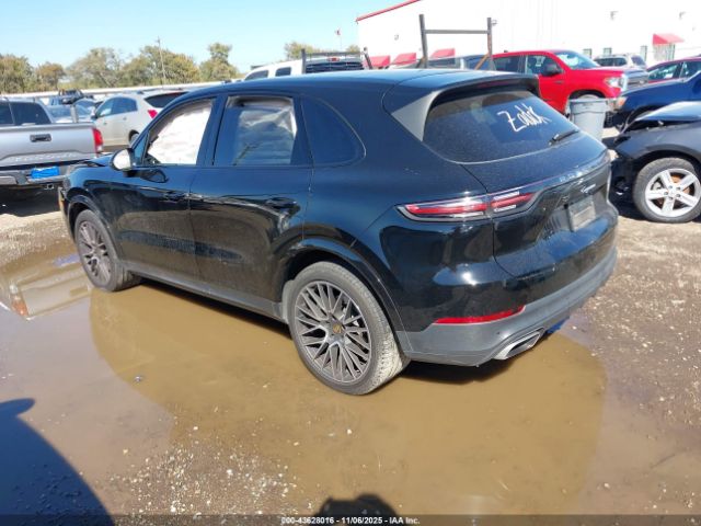 2020 PORSCHE CAYENNE WP1AA2AY1LDA10016 Photo 2