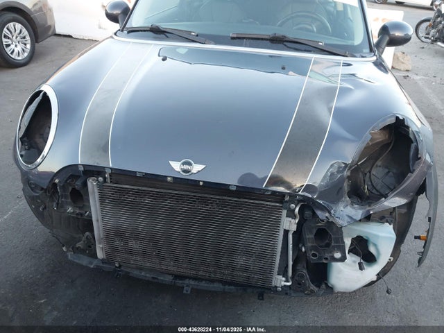 2012 MINI COOPER CLUBMAN WMWZF3C59CT190220 Photo 5