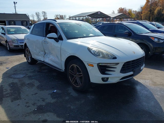 2017 PORSCHE MACAN WP1AB2A59HLB11997