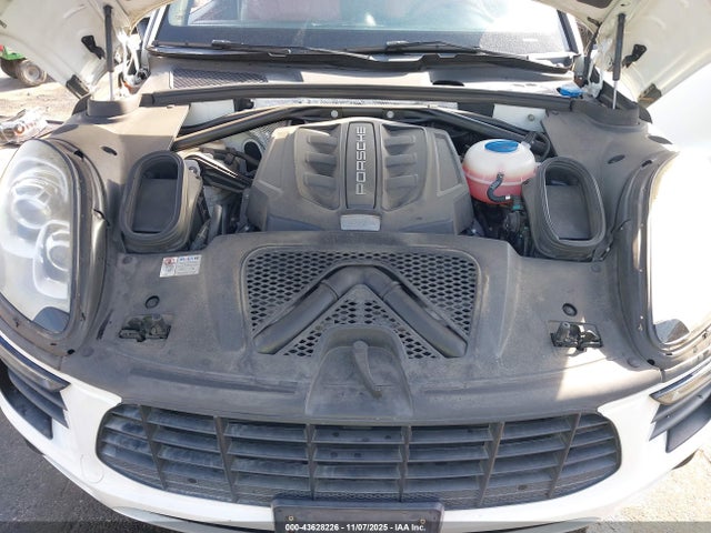 2017 PORSCHE MACAN WP1AB2A59HLB11997 Photo 9